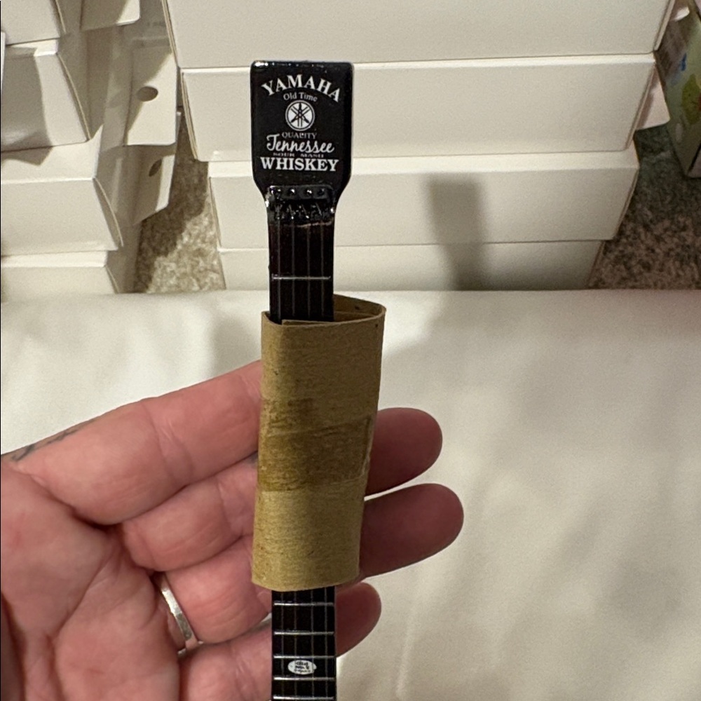 Michael Anthony JD Guitar Mini - Picture 3 of 5